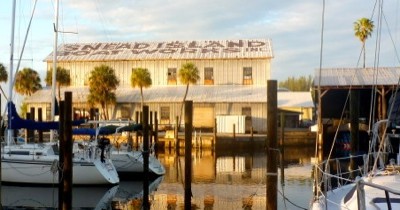 Sunrise strolls, boat yards, amateurs and pros.